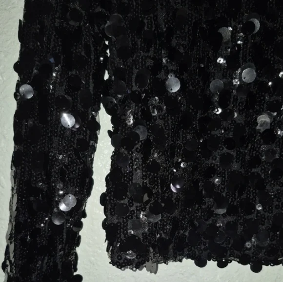 DKNY 🖤✨ Black Sequin Blouse - Picture 5 of 9
